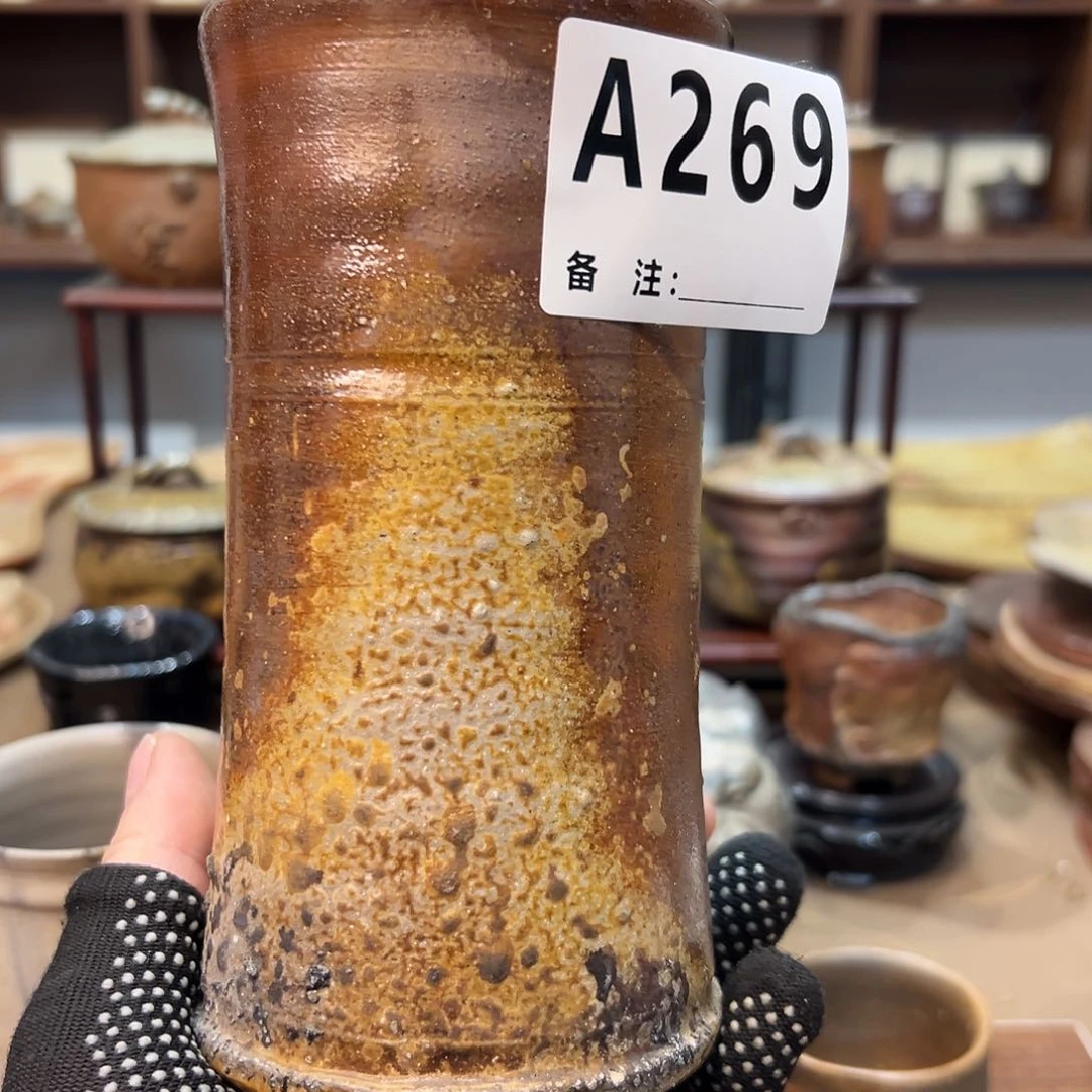 备前花瓶一个好看