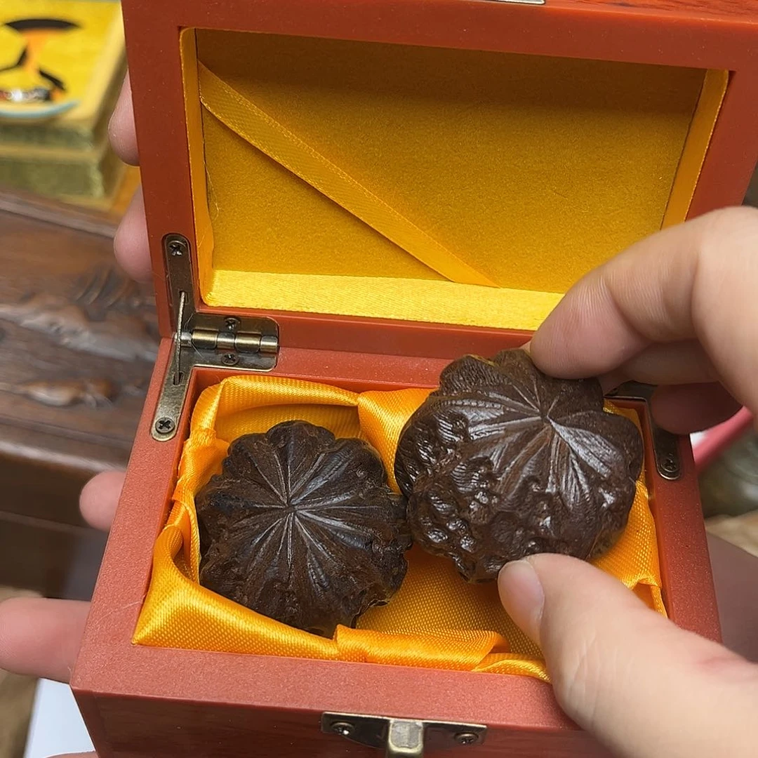 大叶紫檀（黑酸枝木类）