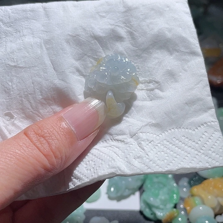 颈饰未镶嵌翡翠天