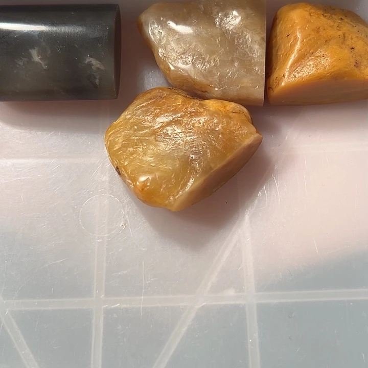 邬***云昌化石印石昌化石印石带皮章