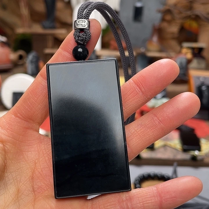 和田玉（墨玉）未镶嵌吊坠(不含链)特色料69克