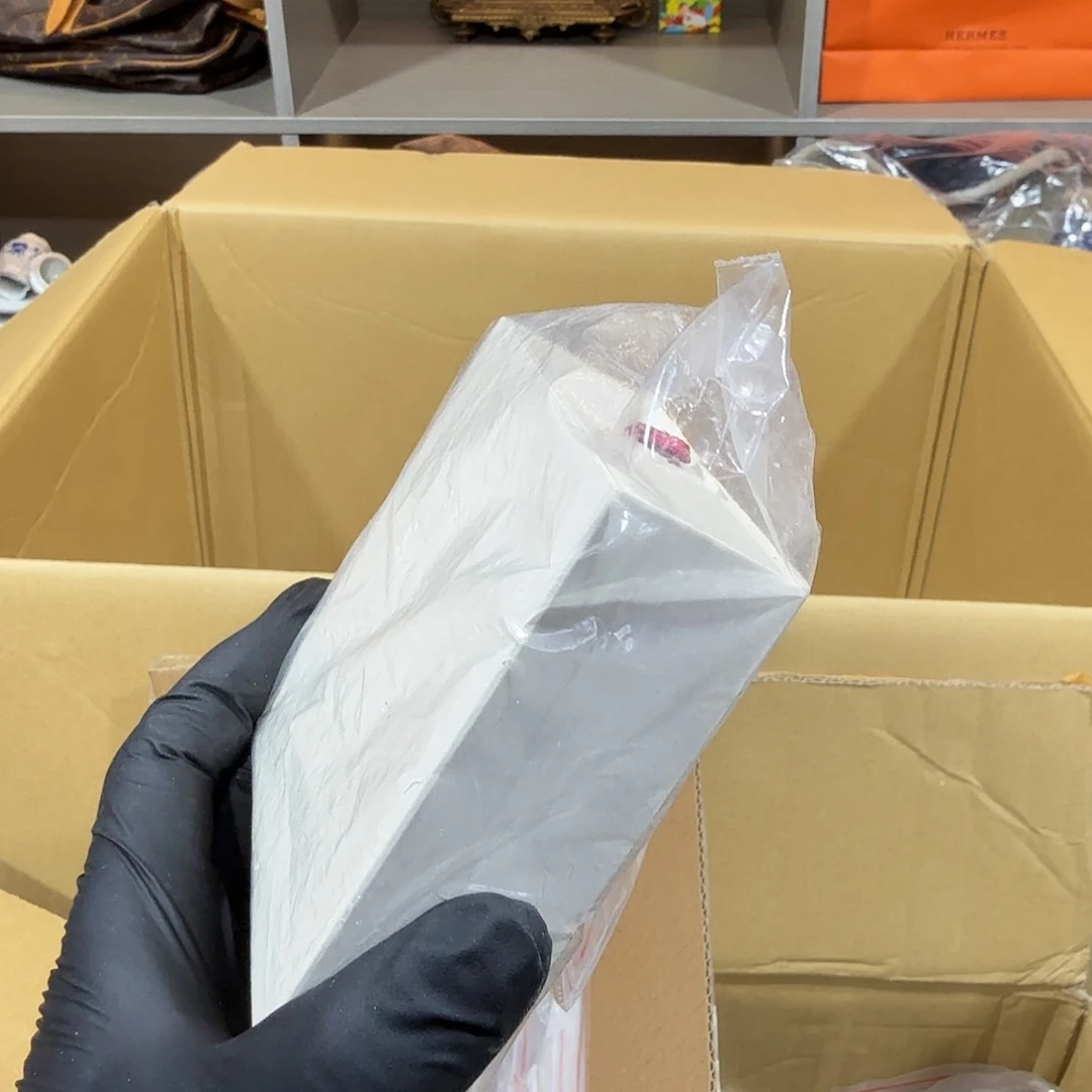 J***寻石英石纯铜发广告和经济健康