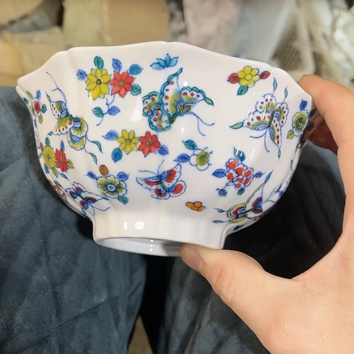 瓷片/////直径15厘米。红。