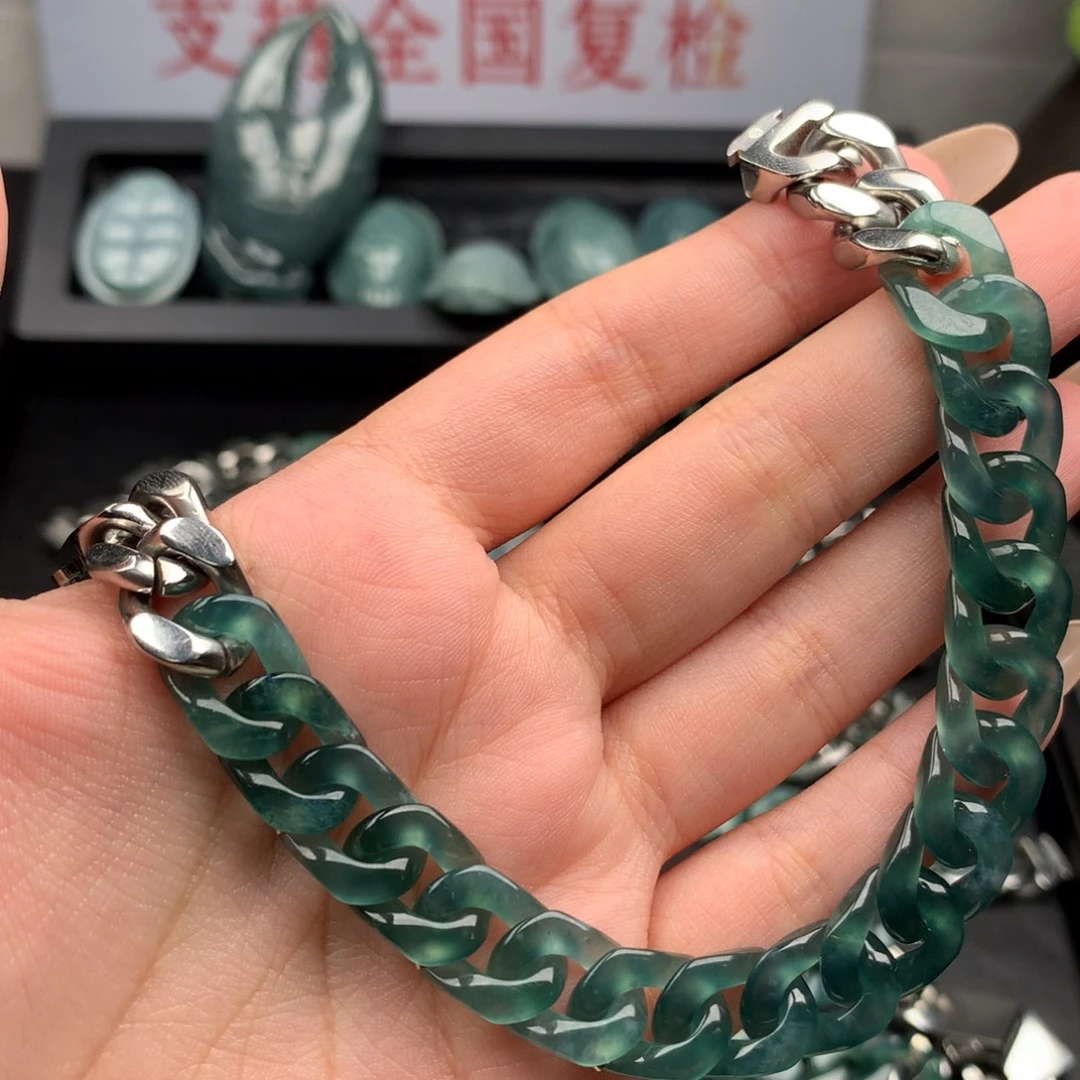 淡***泊翡翠未镶嵌把件000005