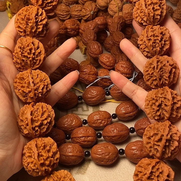 手串文玩核桃绣球