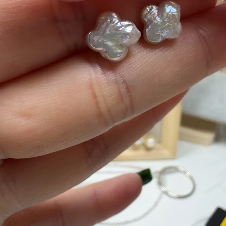 银S925镶嵌淡水珍珠耳钉