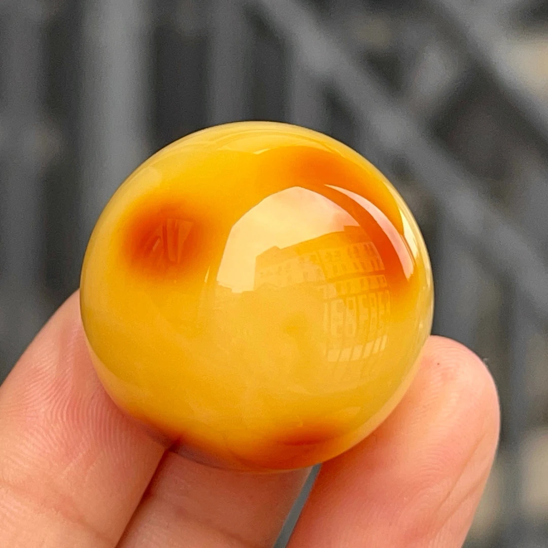 28mm天然琥珀蜜蜡沁色红皮单珠吊坠满蜡无杂裂