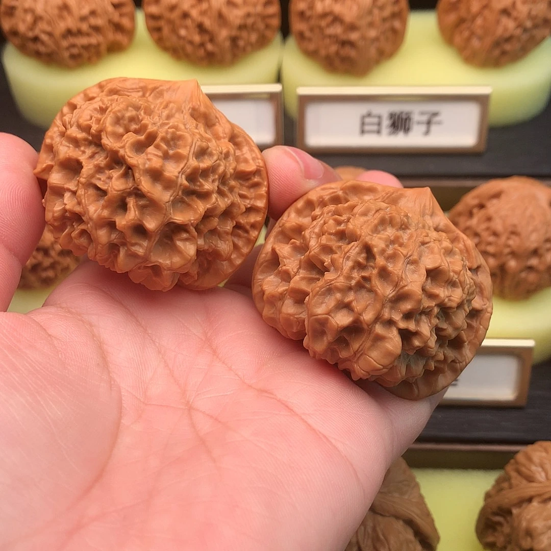 文玩核桃吊坠553号官帽47