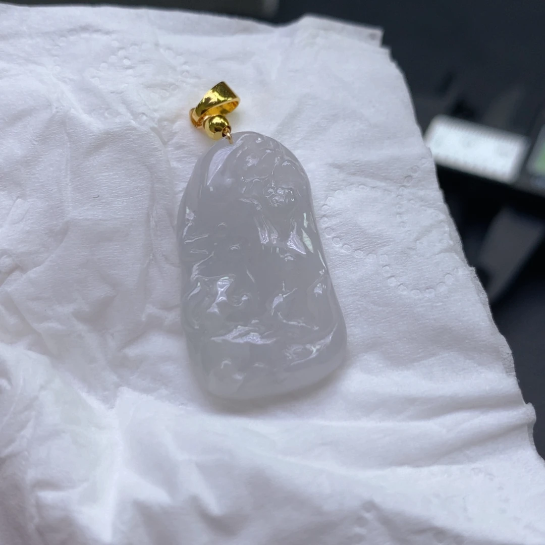 翡翠未镶嵌颈饰翡翠（微瑕）