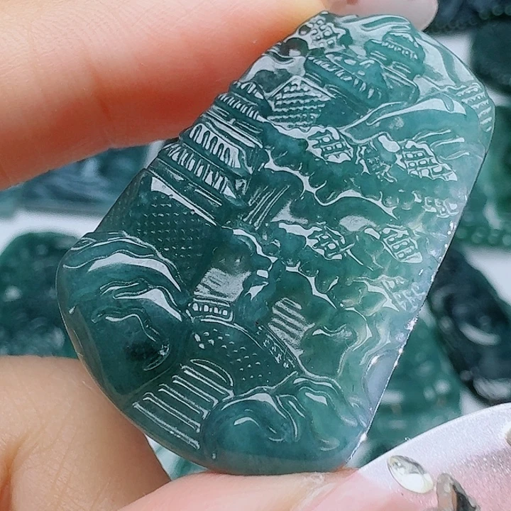 翡翠未镶嵌颈饰天然的A货翡翠多样性发其一
