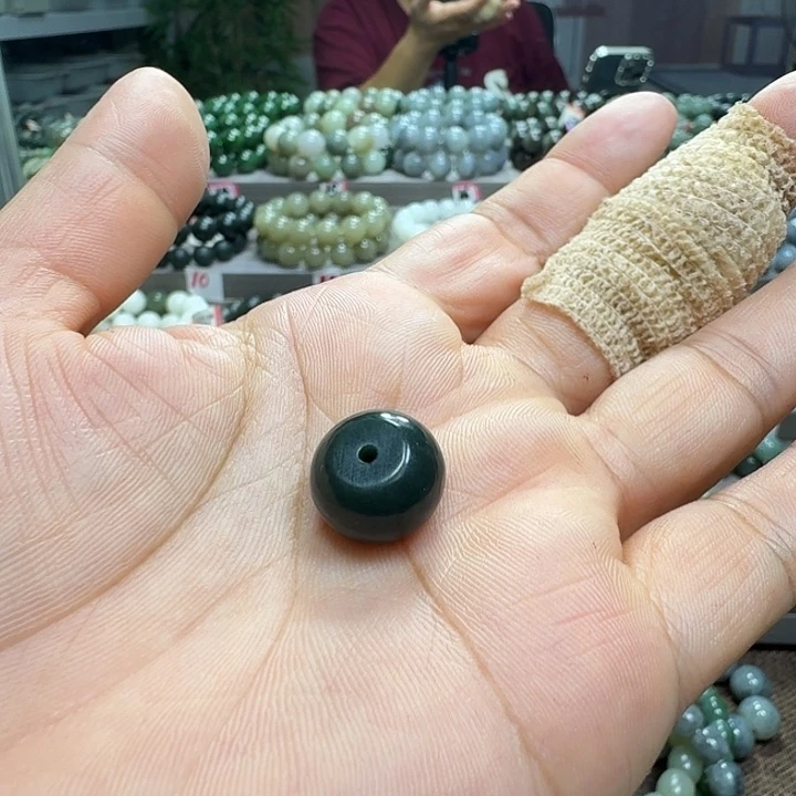 未镶嵌手链和田玉新疆黑油青算盘珠一颗卡15
