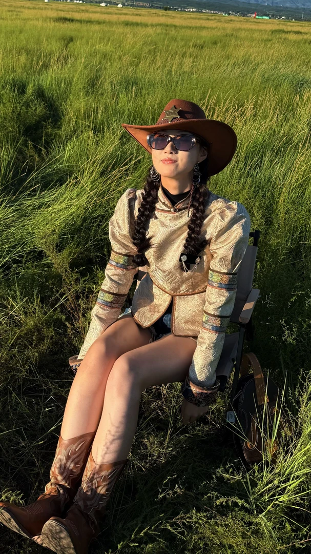 【卓日雅】9927款中国式蒙古族民族风短款薄外套修身设计感显瘦时尚