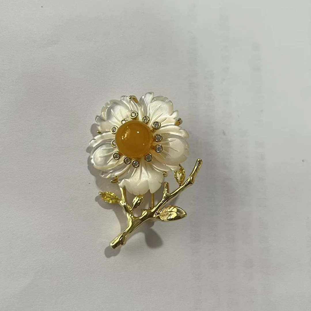 铜合金贝壳胸针 1751 黄色贝壳海棠花胸针