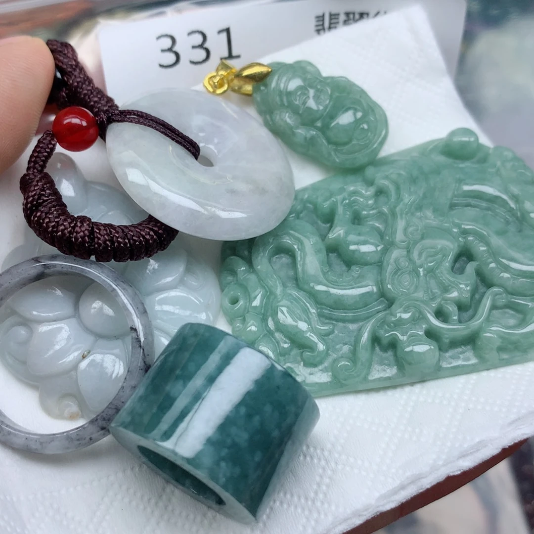 颈饰未镶嵌翡翠翡翠