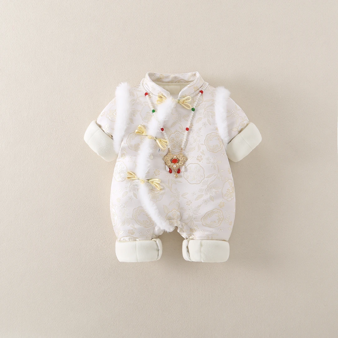 婴儿外出衣服宝宝满月连体衣爬服秋冬款哈衣洋气百天超萌