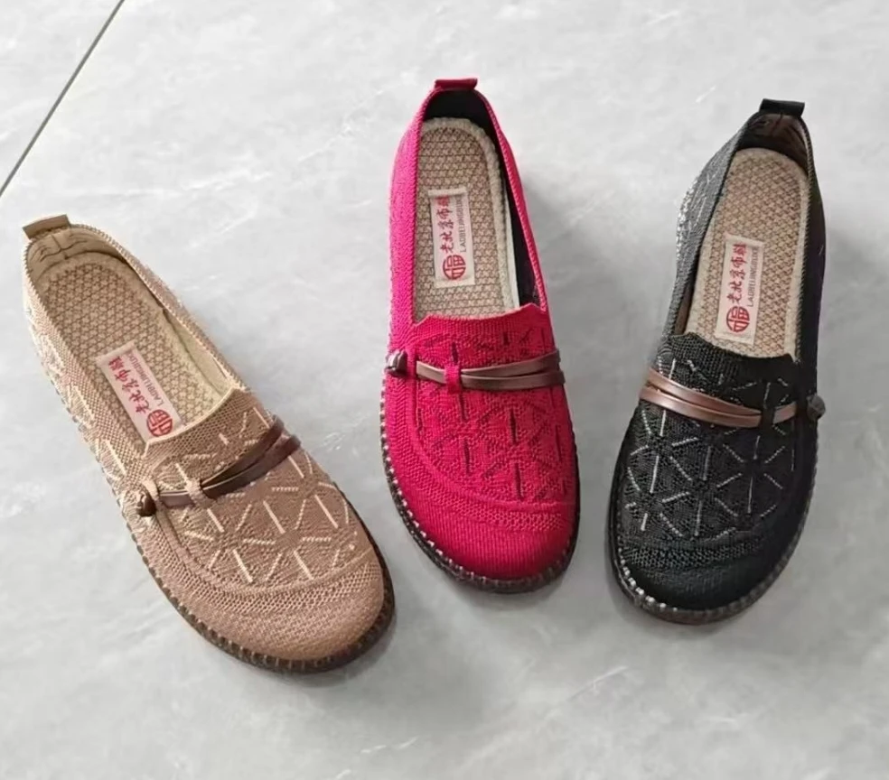 25/606 女士时尚舒适布鞋 YFH