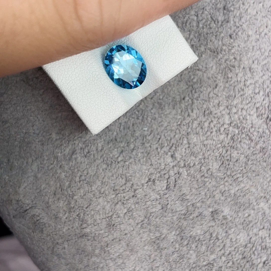 F***制裸石托帕石4.29Ct