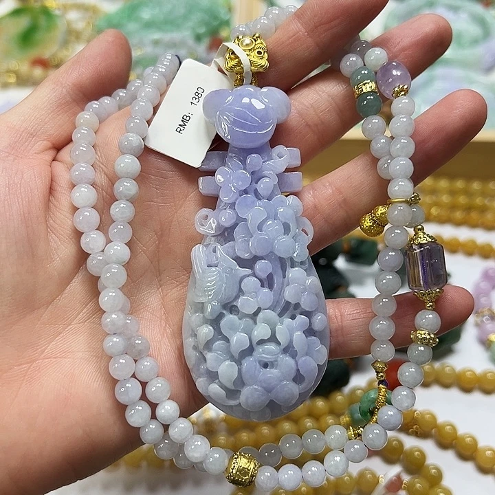 翡翠未镶嵌颈饰吊坠