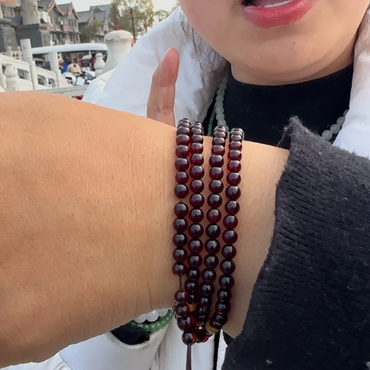 琥珀颈饰未镶嵌长