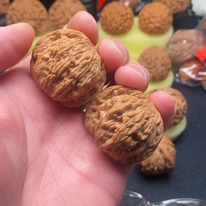 文玩核桃把件闪电123