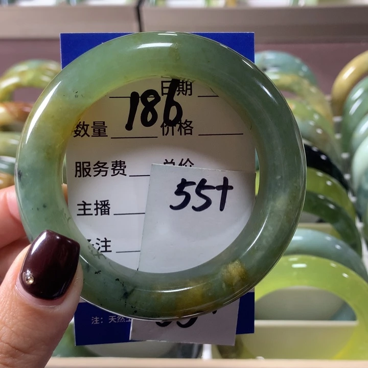 蛇纹石玉未镶嵌手镯186