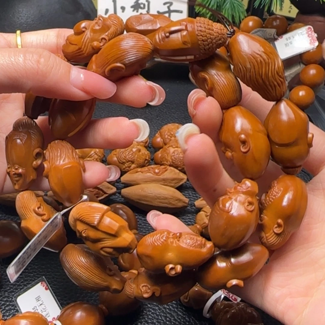 【闪购商品】橄榄核手串怪脸十八罗汉