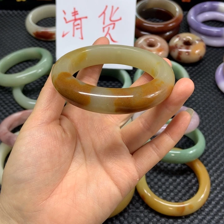 石英质玉未镶嵌手镯