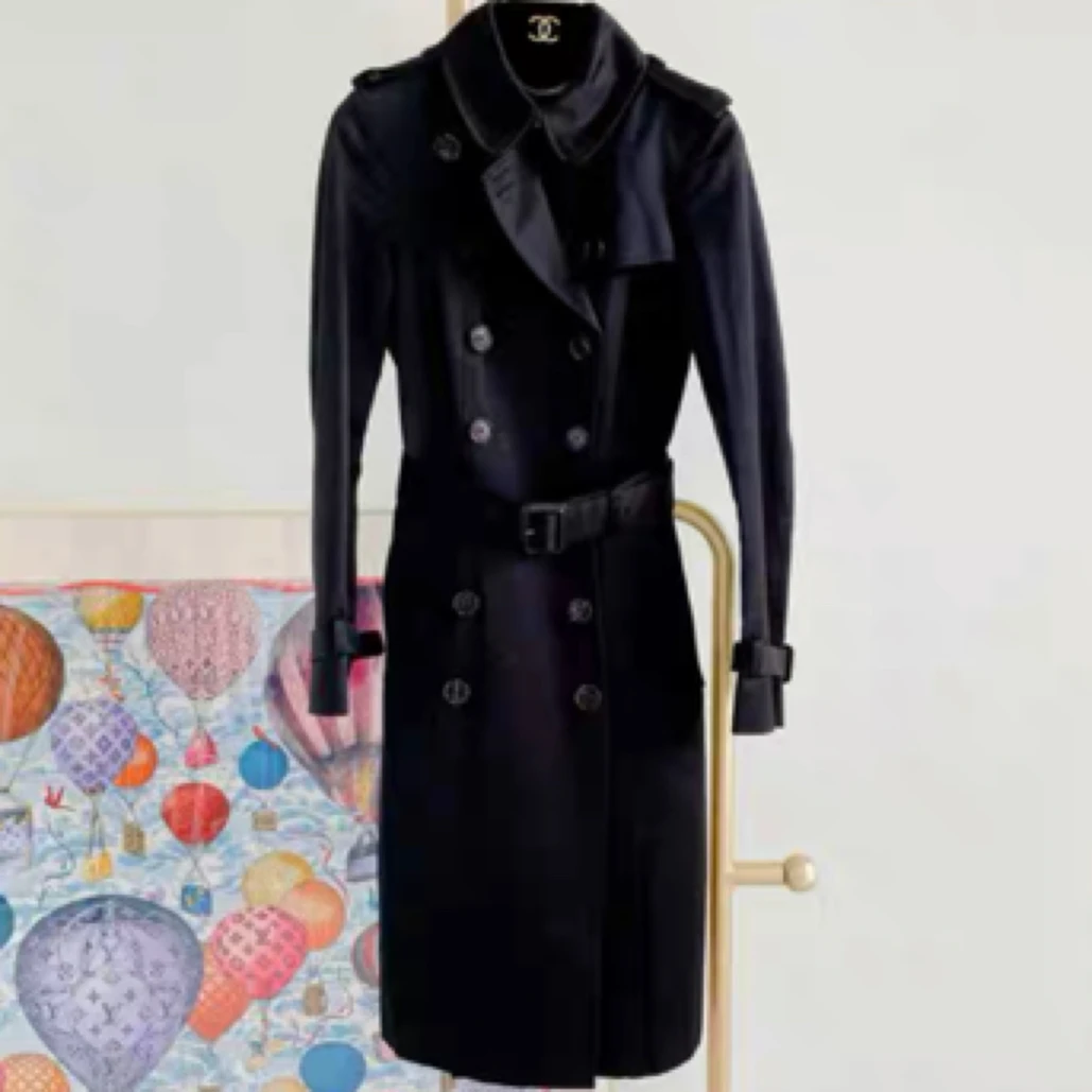 99新 BURBERRY/博柏利 黑色长款风衣外套/40码/A04232