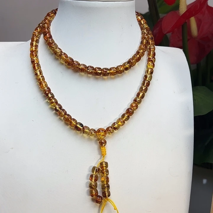 琥珀（花珀）颈饰未镶嵌