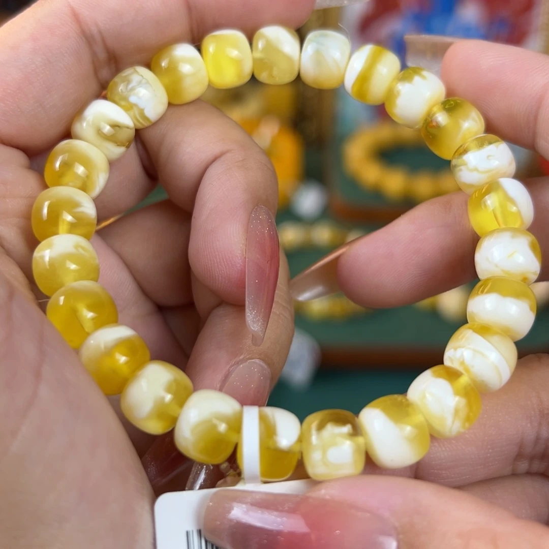 未镶嵌琥珀珠宝奇石