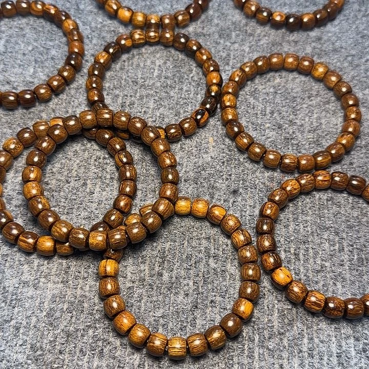 贡木全陈化老料把件串发一条