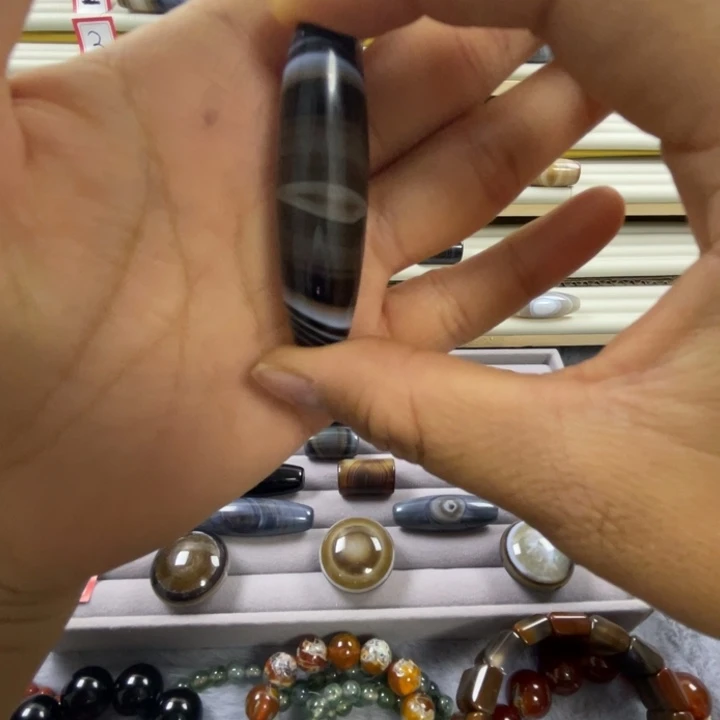 请****玛瑙/玉髓未镶嵌颈饰