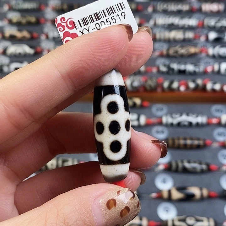 玛瑙/玉髓颈饰未镶嵌江***见