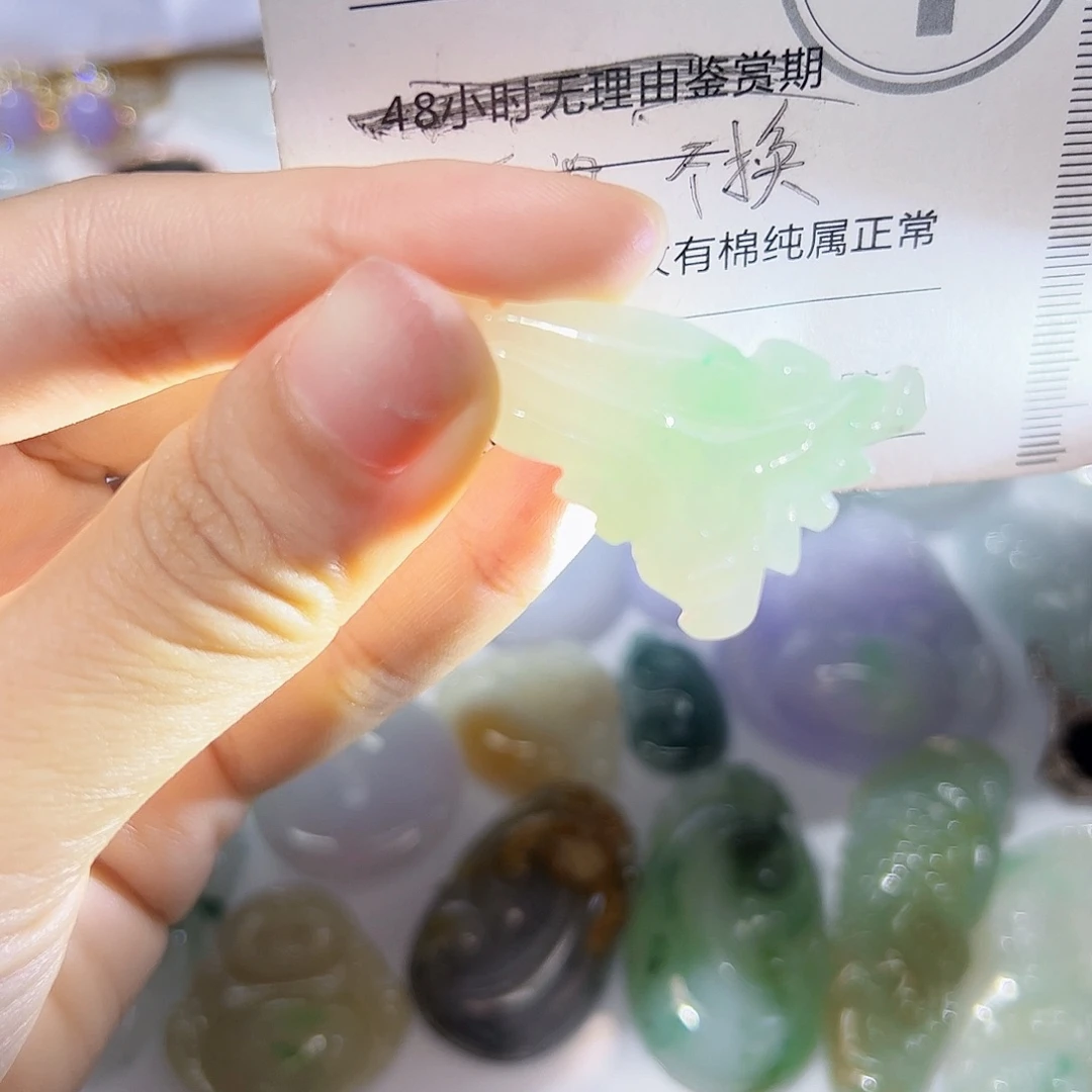翡翠未镶嵌颈饰天然A货翡翠