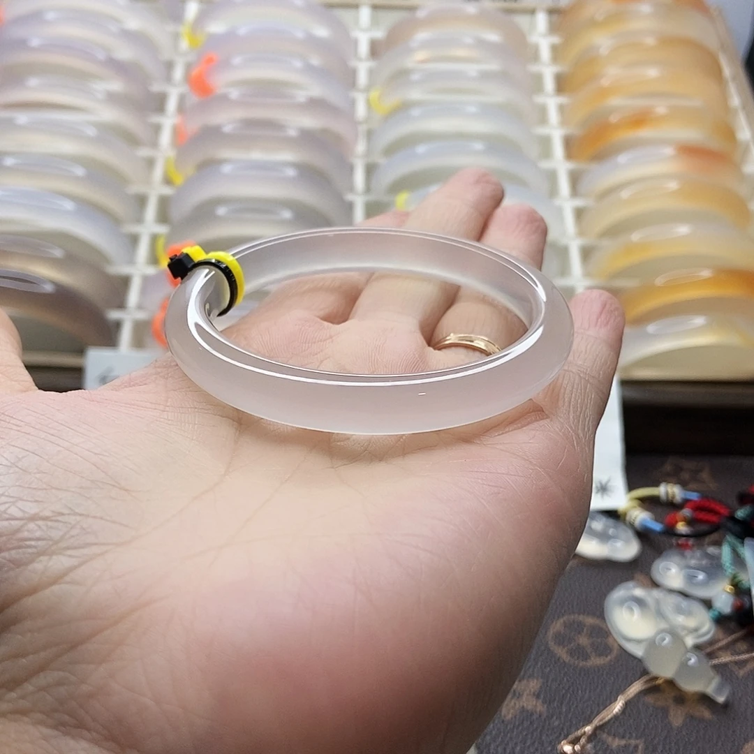 玛瑙/玉髓合金手镯1