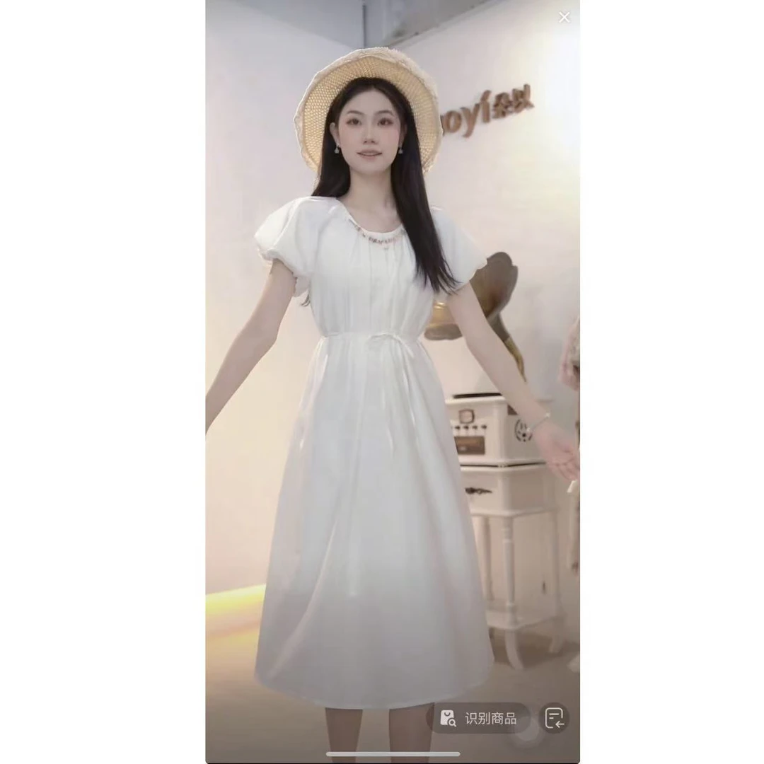 朵以2025夏季新品小清新显瘦百搭显瘦连衣裙纯色39BX835058