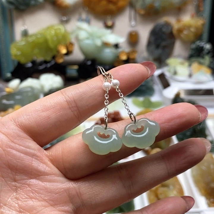 蛇纹石玉耳饰未镶嵌