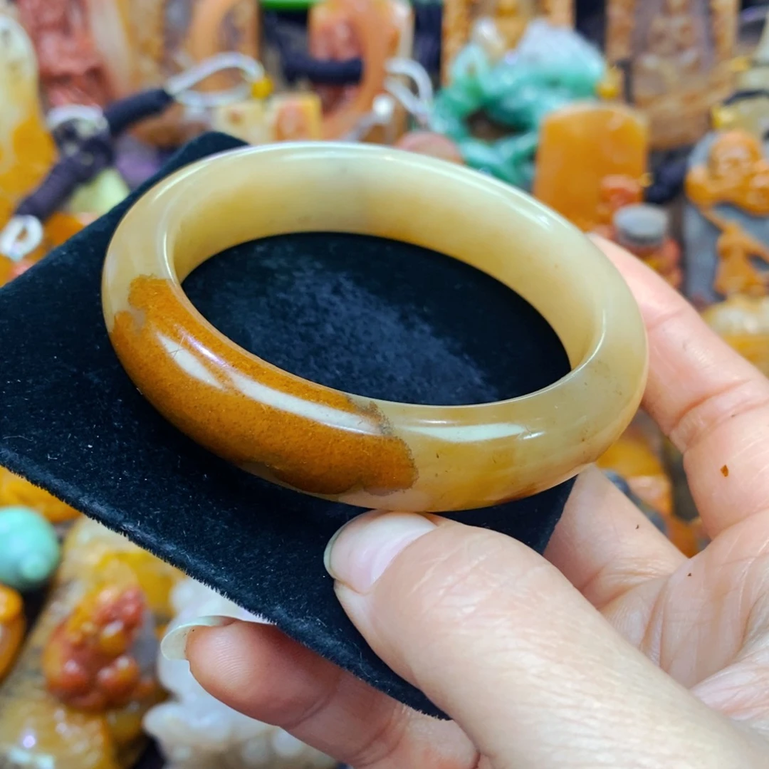 未镶嵌石英质玉（黄龙玉）吊坠(不含链)