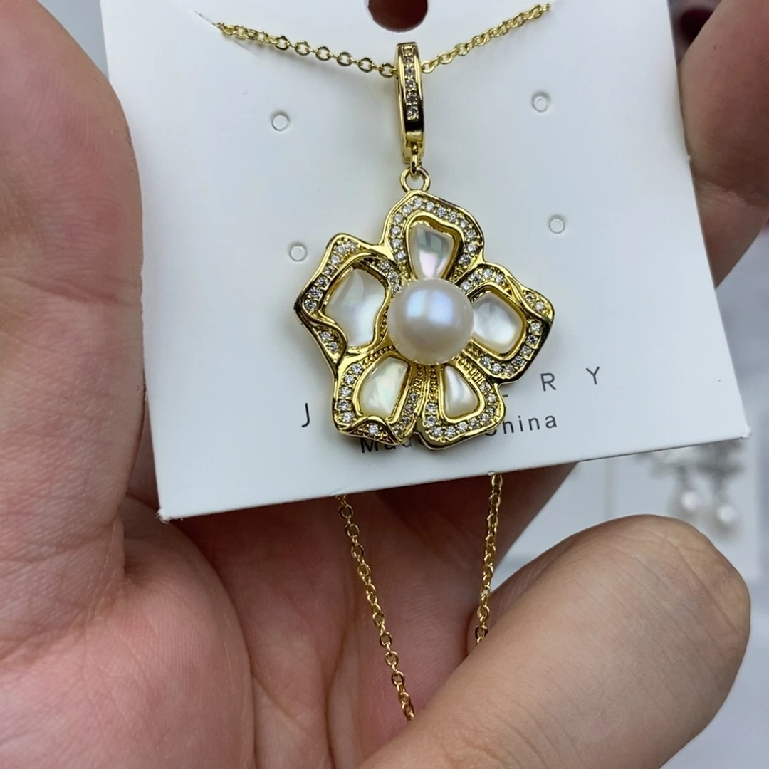 淡水珍珠未镶嵌耳饰