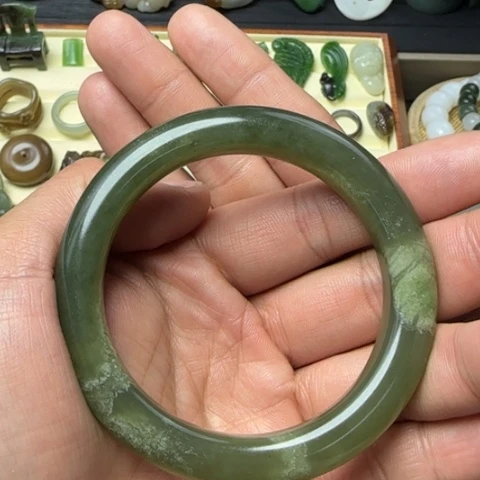 和田玉颈饰未镶嵌56