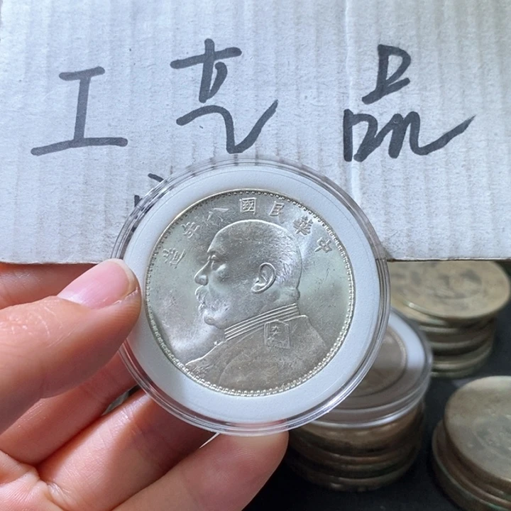 汕****厂高仿现代工艺品八年