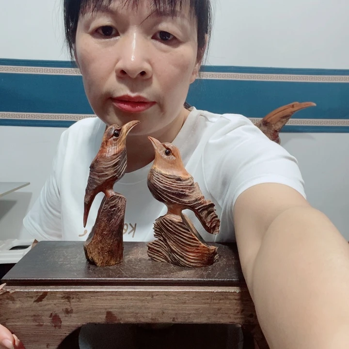 木与**行百年树的设计风格