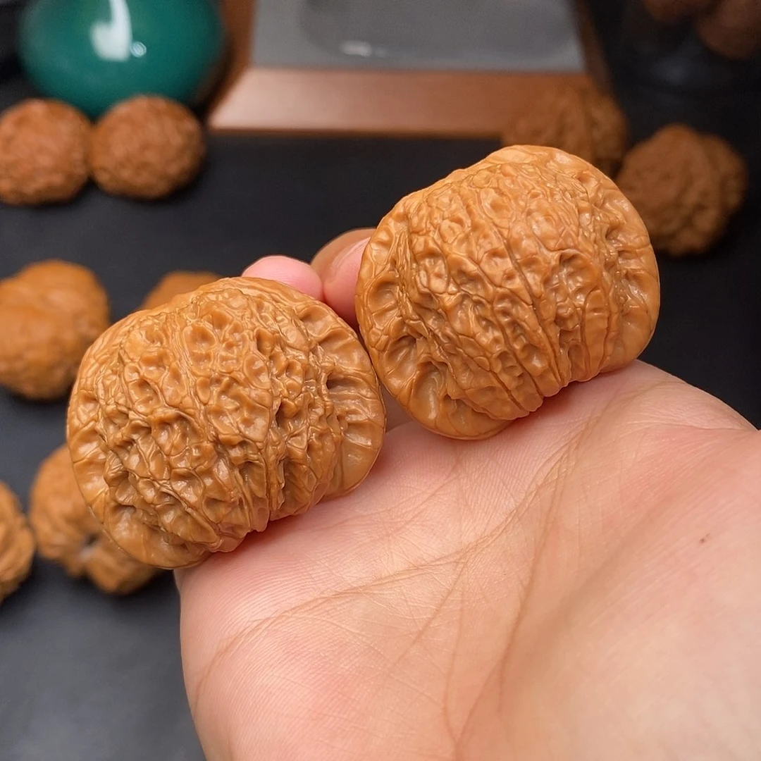 文玩核桃把件血麒麟全品41