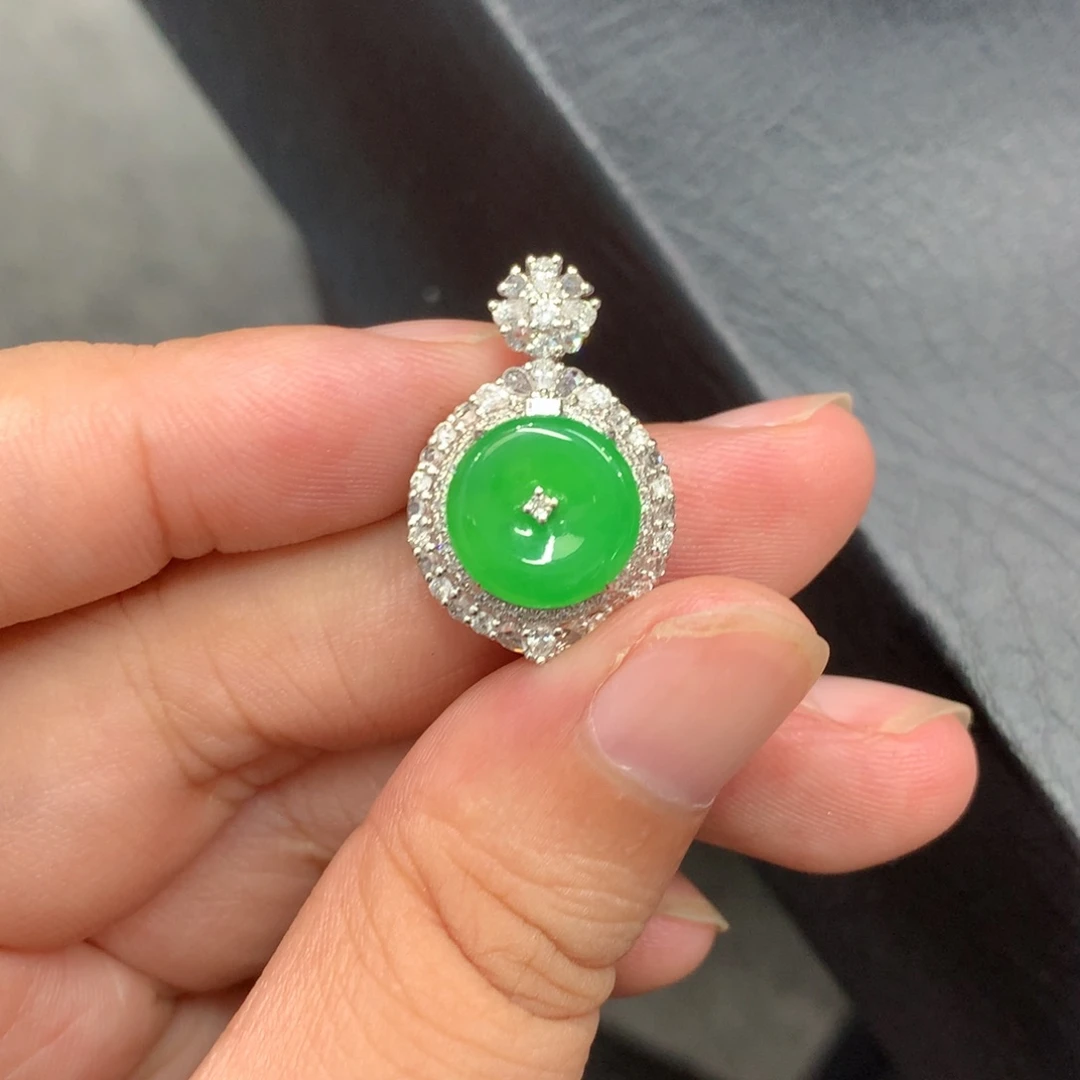 翡翠18K金镶嵌吊坠(不含链)吊坠