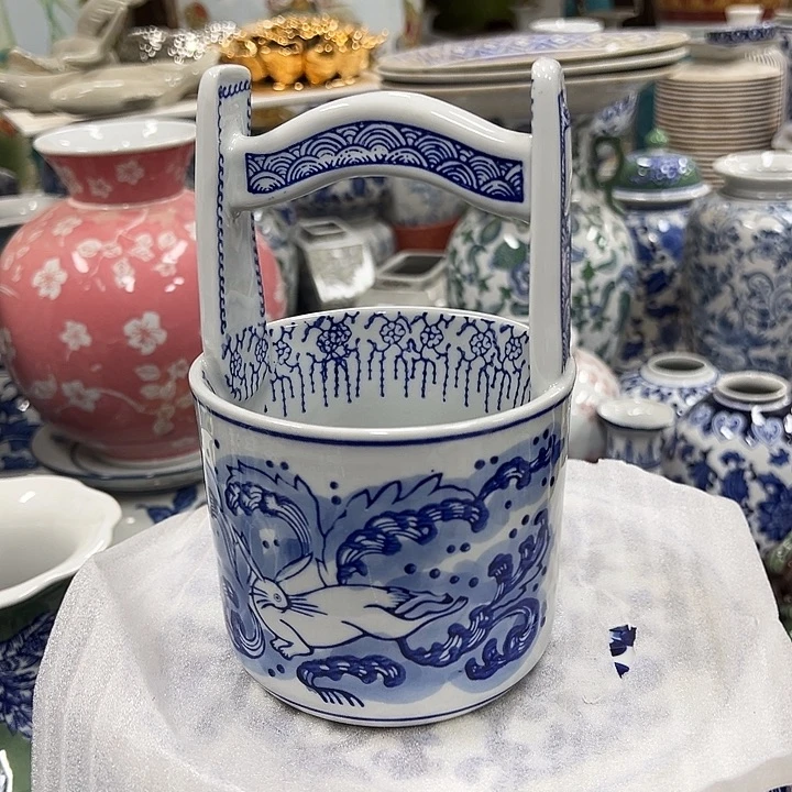 瓷片微瑕。。。。。。。。。。。。。