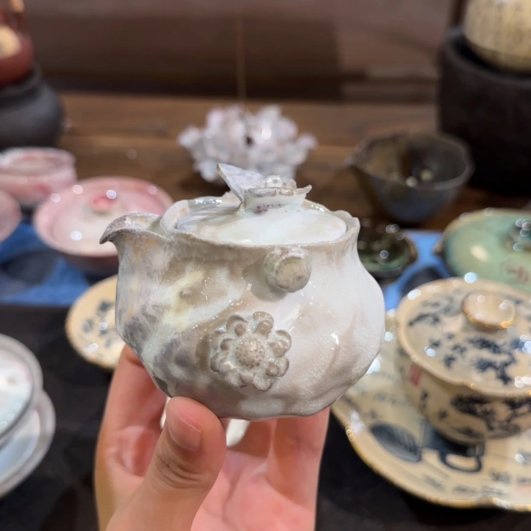 景德镇手作器皿了