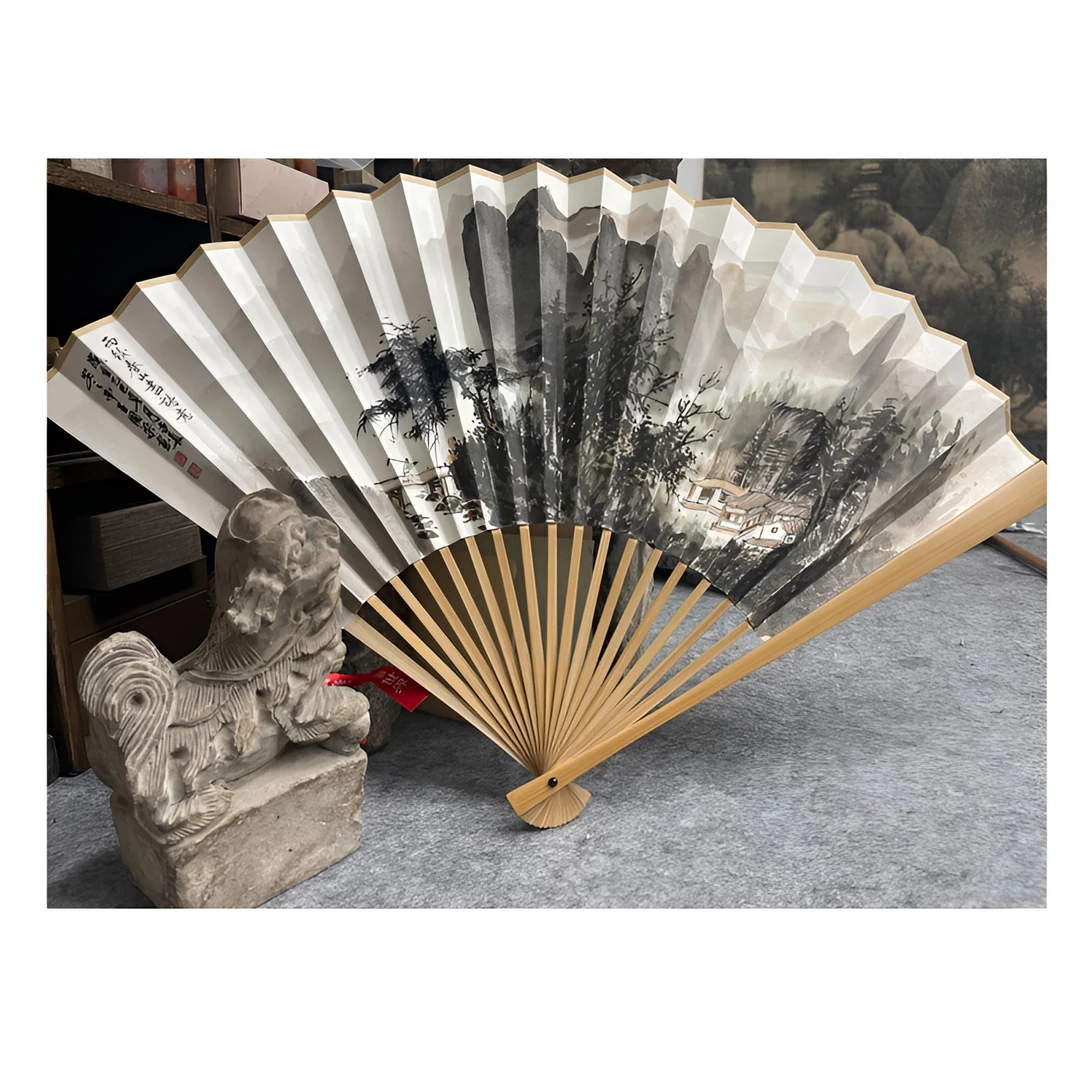 《雨后春山尽诗意》扇子装饰