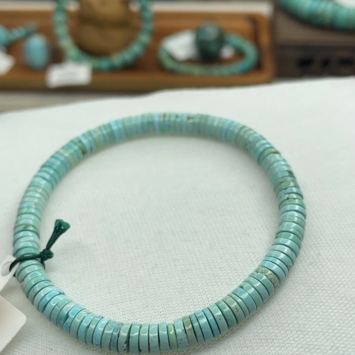 绿松石未镶嵌珠宝