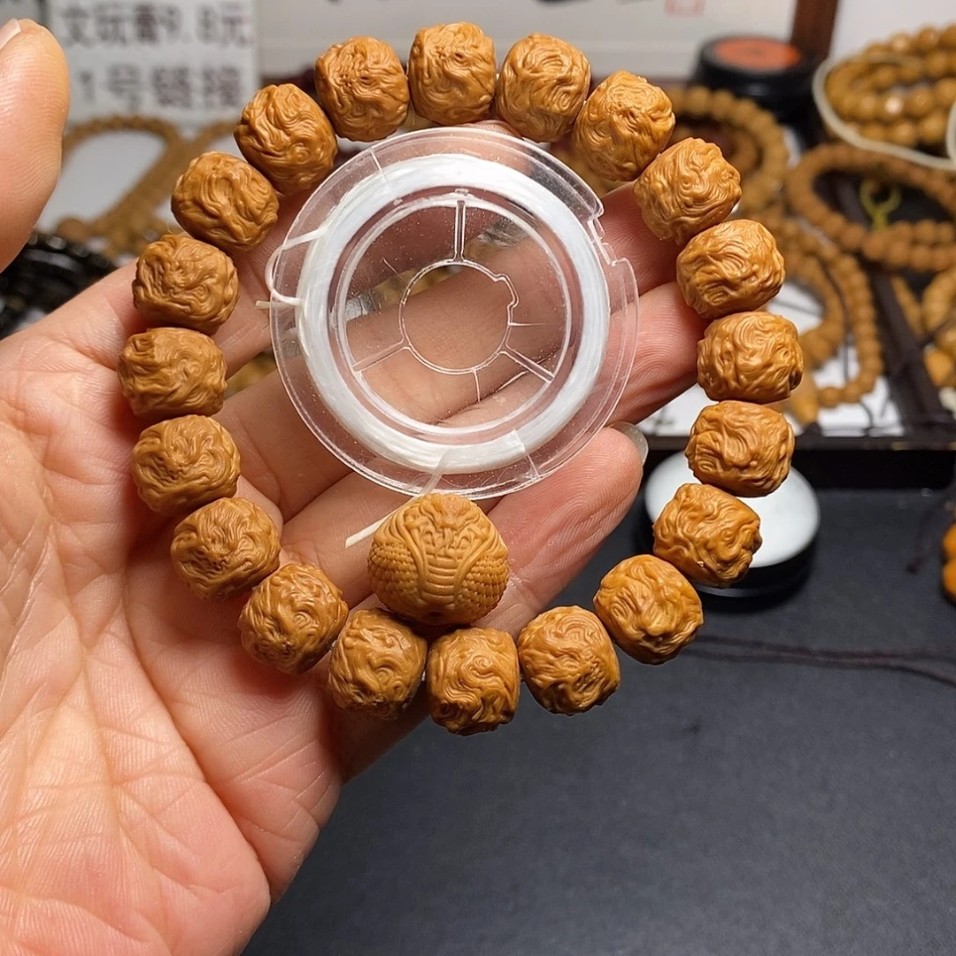 吊坠猴头核桃全品13左右游龙78号