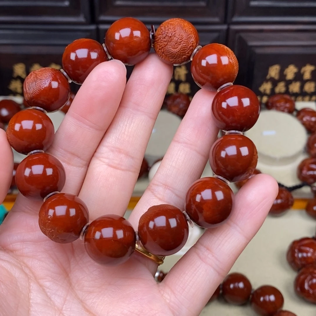 赵***令吊坠橄榄核龙龙2222